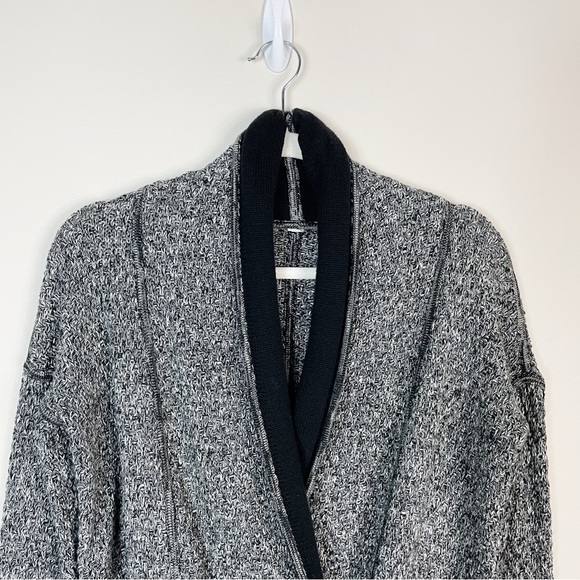 lululemon athletica Gray and Black Cardigan - Picture 5 of 12